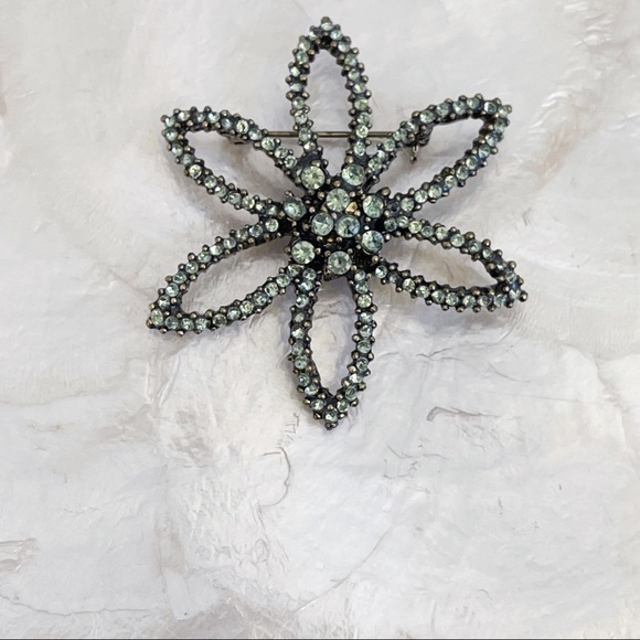 Antique Brass Tone Peridot Green Color Rhinestone Floral Statement Brooch 2 1/4” - Picture 4 of 8